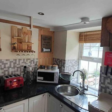 Cosy Cottage In Garnant エクステリア 写真
