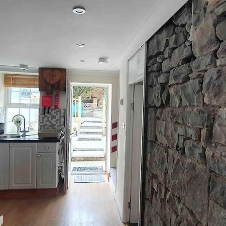 Cosy Cottage In Garnant エクステリア 写真