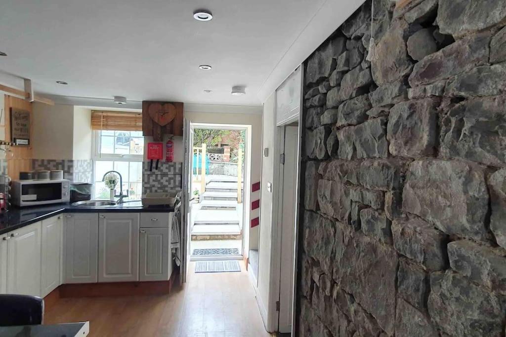 Cosy Cottage In Garnant エクステリア 写真